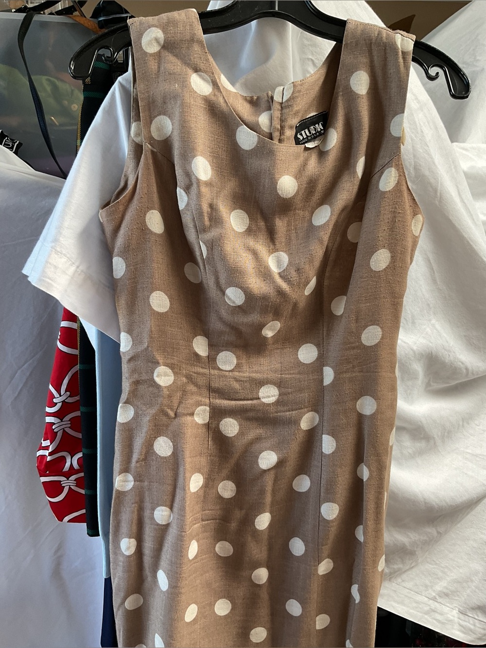 Sleeveless Polka Dot Sheath Dress - Brown/White